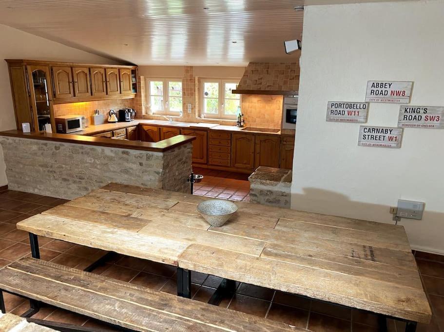 Puyreaux Uniquely Private Holiday Villa In The Charente מראה חיצוני תמונה